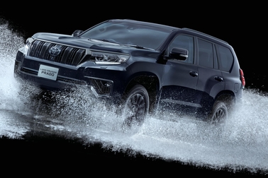 特別仕様車TX“Lパッケージ・Black Edition”(2.8Lディーゼル車7人乗り)