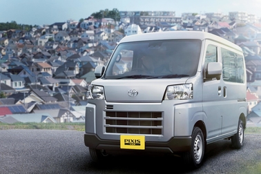 デラックス(2WD CVT)