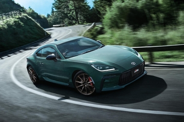 特別仕様車 RZ“Ridge Green Limited”（6MT）［ベース車両はRZ（6MT）］