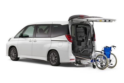S-G（ハイブリッド・2WD・7人乗り）車いす仕様車“タイプⅠ（車いす1名仕様）・ショートスロープ”